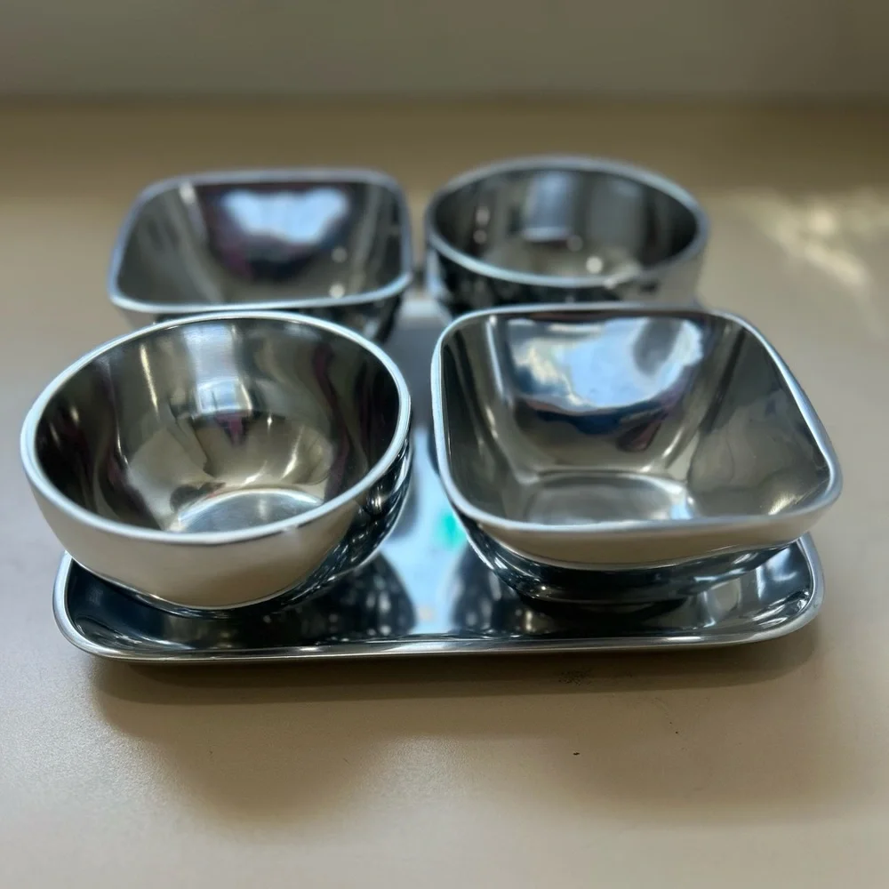 Pottery Barn 4 Piece Condiment Bowl Set w/ tray
